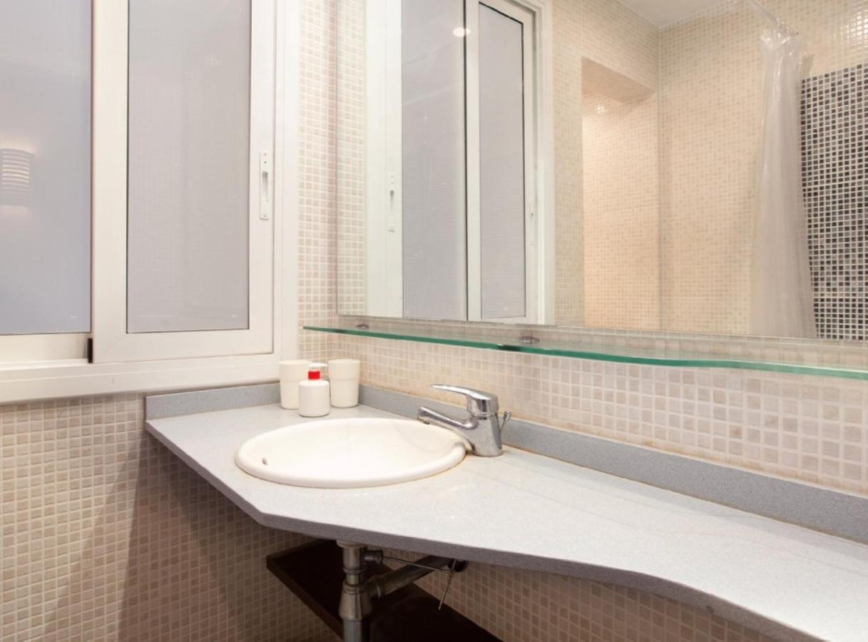 Authentic Flat2 In Poble Sec - Paralelo バルセロナ エクステリア 写真